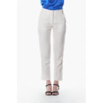 White-Tailoring-Slim-Pants_5d9e6794-21c7-4d4a-97df-318595d84e58